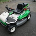 中古乗用草刈機