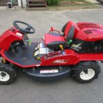 中古乗用草刈機
