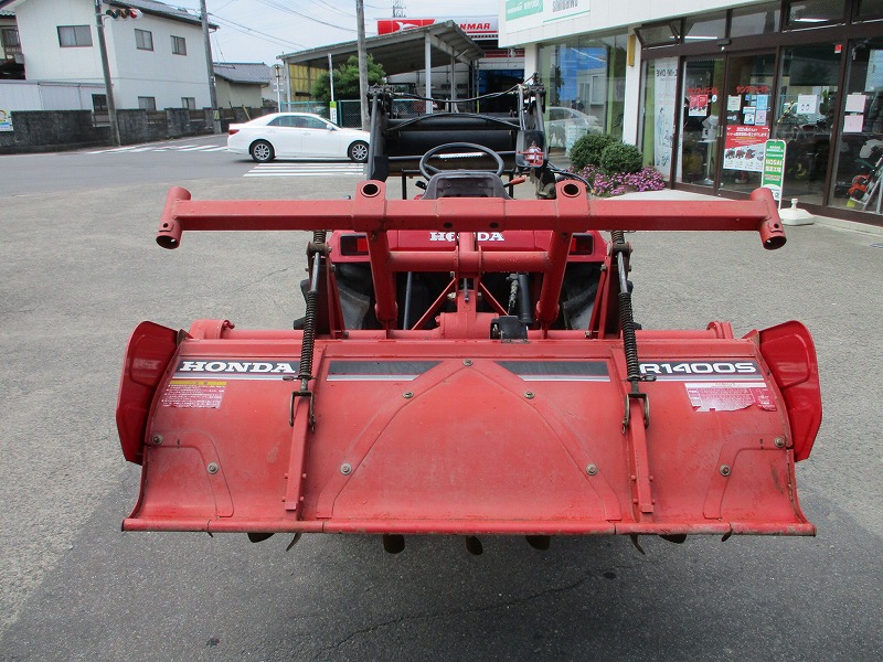 【中古】トラクター・ローダー付き