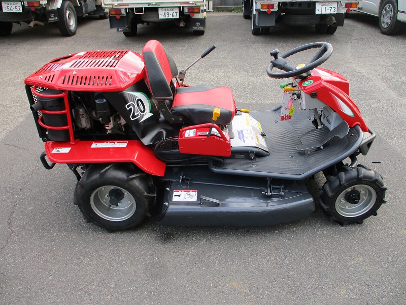 中古乗用草刈機