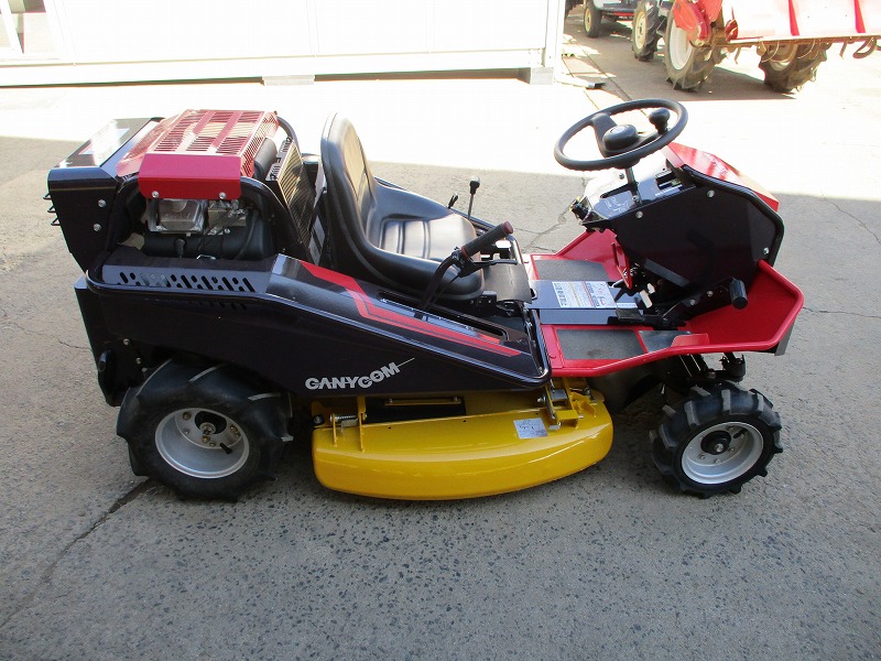 中古乗用草刈機