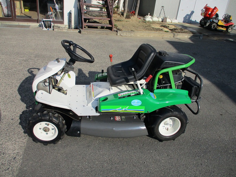 中古乗用草刈機