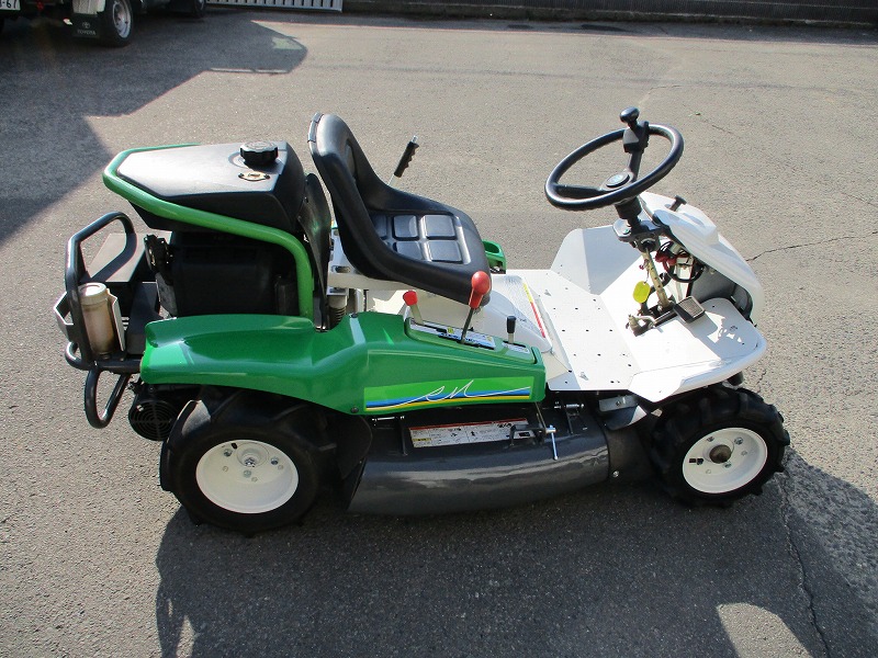 中古乗用草刈機