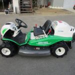 中古乗用草刈機