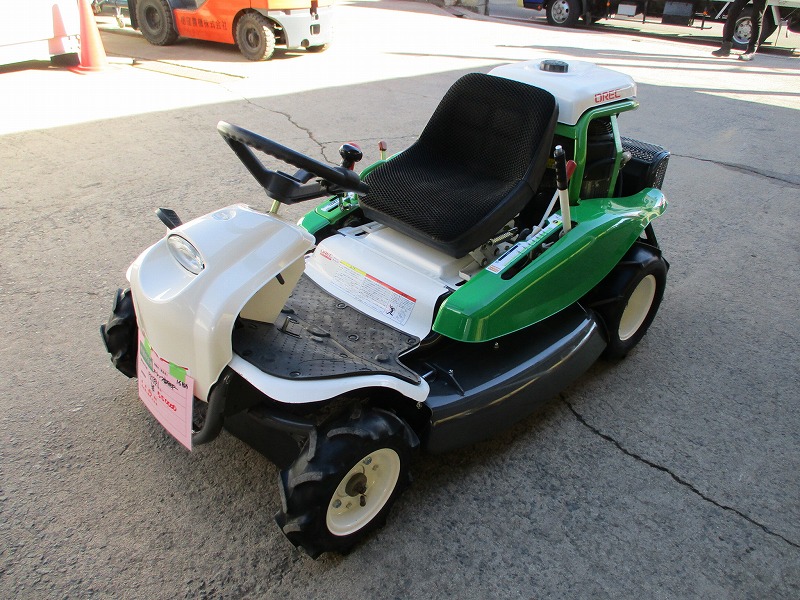 中古乗用草刈機