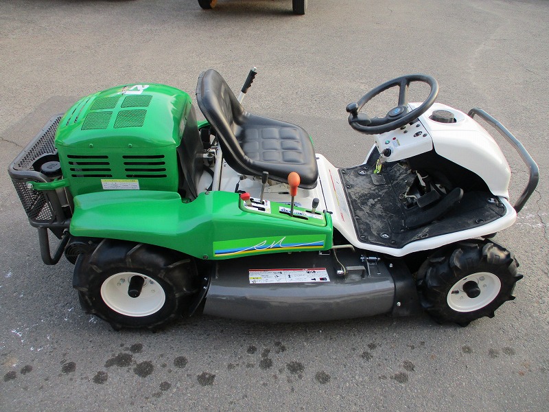 中古乗用草刈機