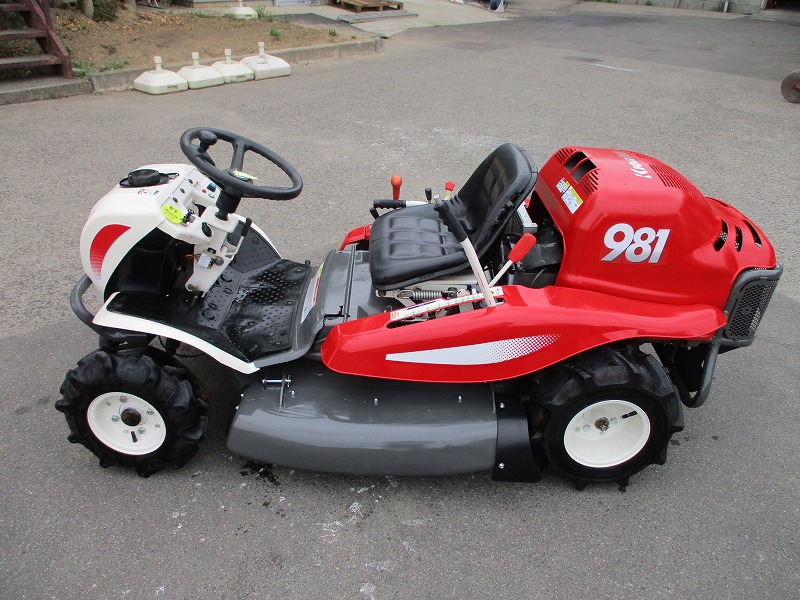 中古乗用草刈機