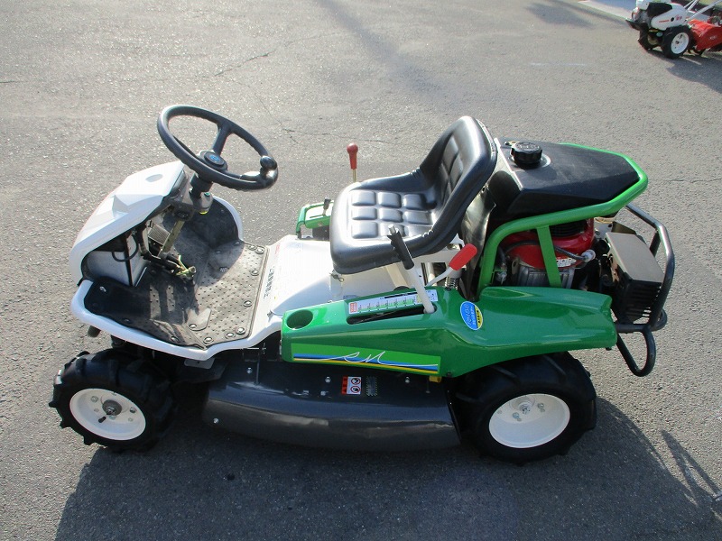 中古乗用草刈機