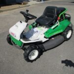 中古乗用草刈機