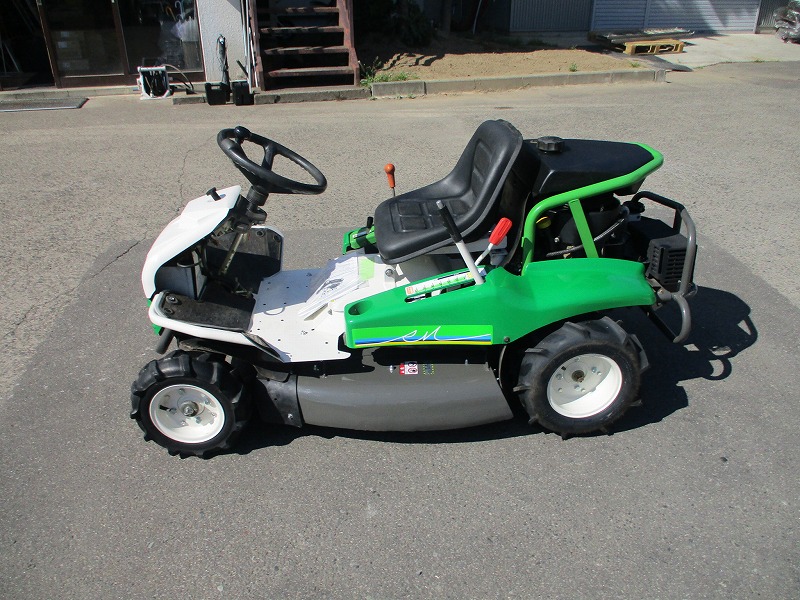 中古乗用草刈機