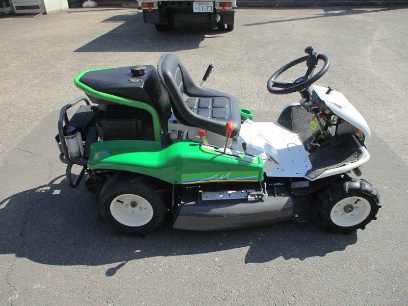 中古乗用草刈機