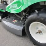 中古乗用草刈機