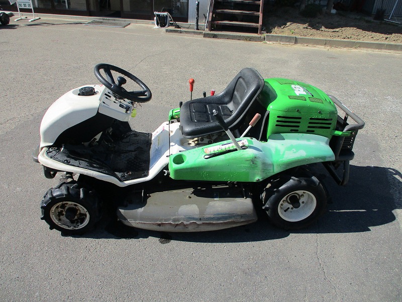 中古乗用草刈機