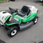 中古乗用草刈機