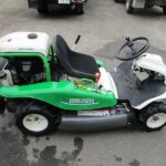 中古乗用草刈機