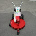 中古自走草刈機　AM61A