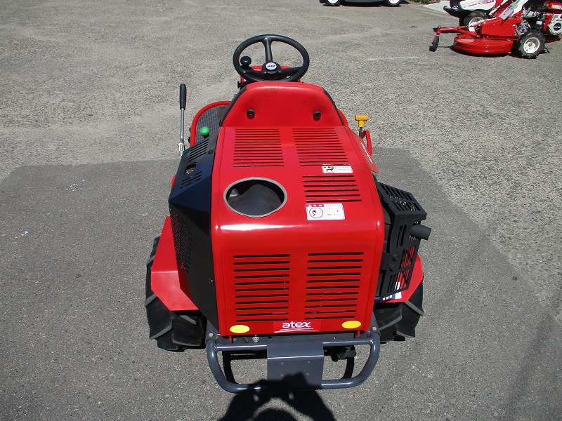 中古乗用草刈機  R885