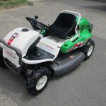 中古乗用草刈機