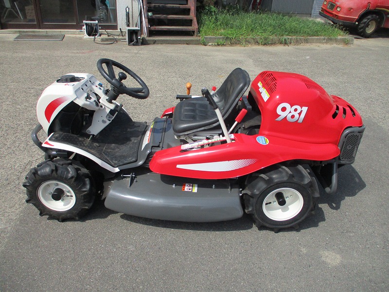 中古乗用草刈機