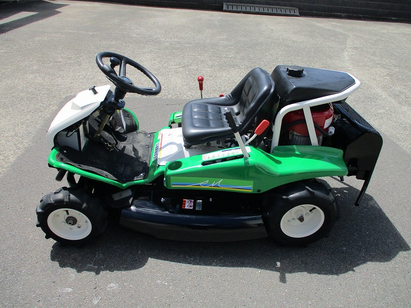 中古乗用草刈機