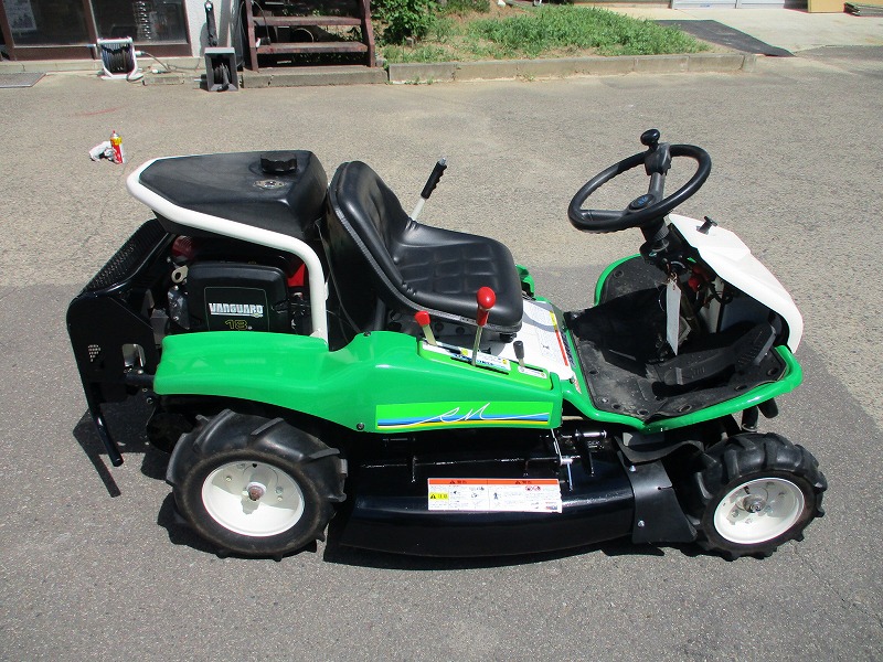 中古乗用草刈機