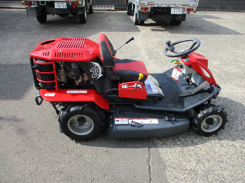 中古乗用草刈機