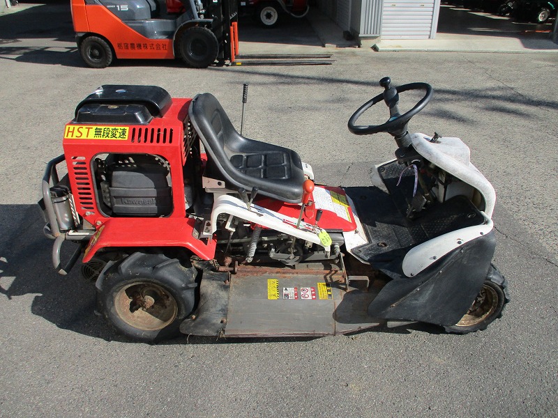 中古乗用草刈機