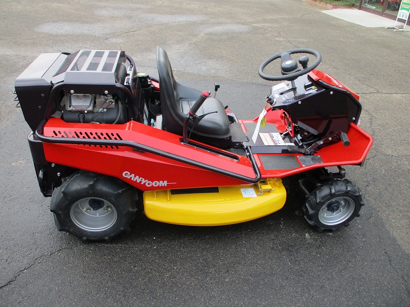 中古乗用草刈機