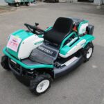 中古乗用草刈機　　実演機