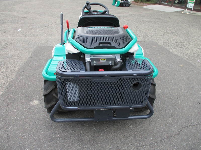 中古乗用草刈機　　実演機
