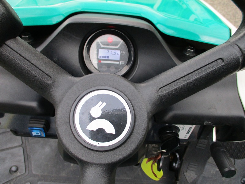 中古乗用草刈機　　実演機