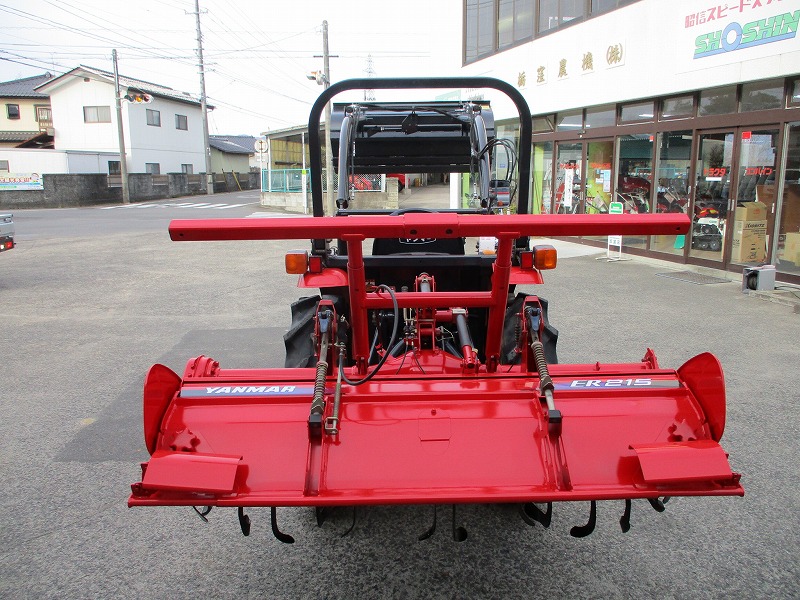 中古トラクター・ローダー付き