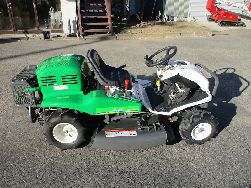 中古乗用草刈機