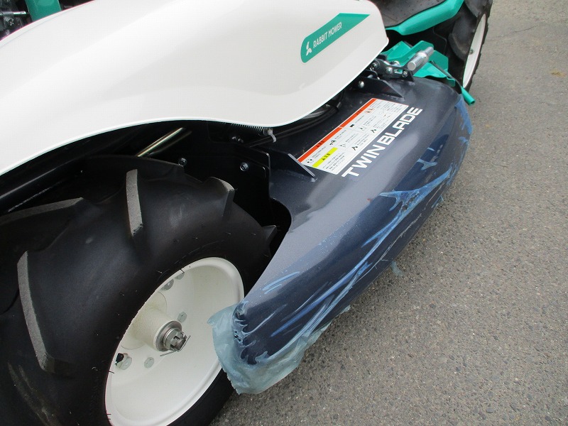 乗用モアー　実演機