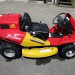 中古乗用草刈機