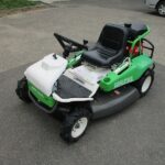 中古乗用草刈機
