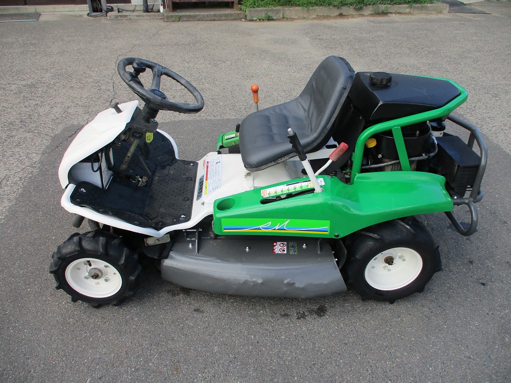 中古乗用草刈機