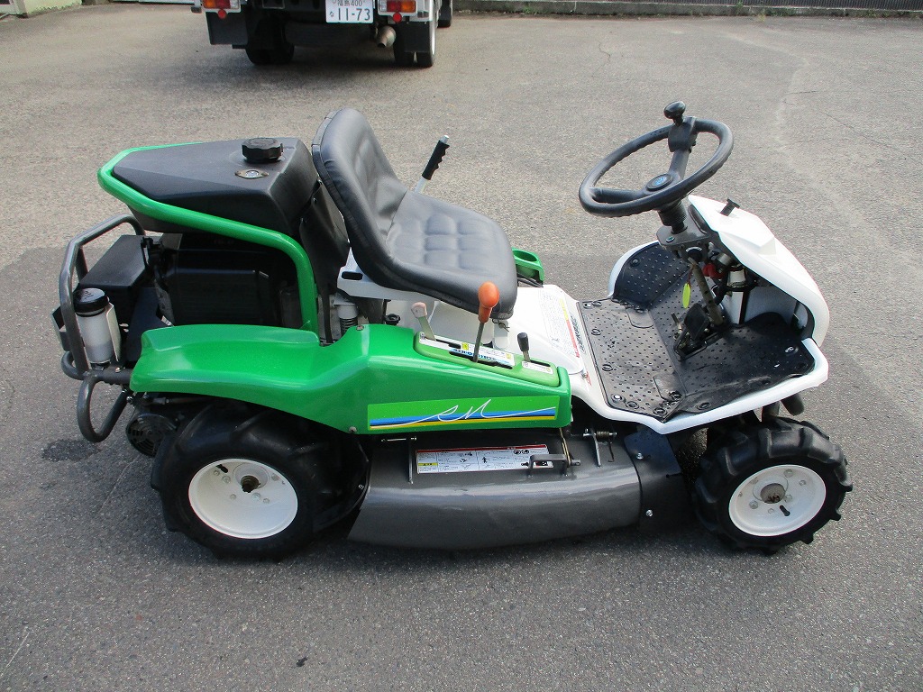 中古乗用草刈機