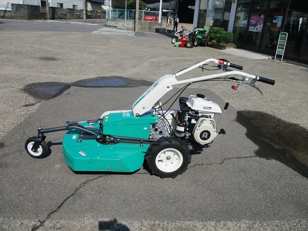 中古自走草刈機