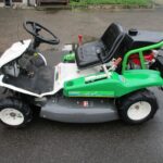 中古乗用草刈機
