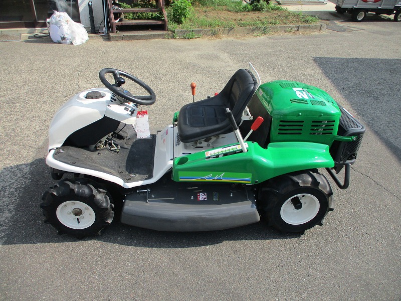 中古乗用草刈機