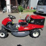 中古乗用草刈機    4WD