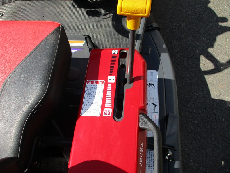 中古乗用草刈機    4WD