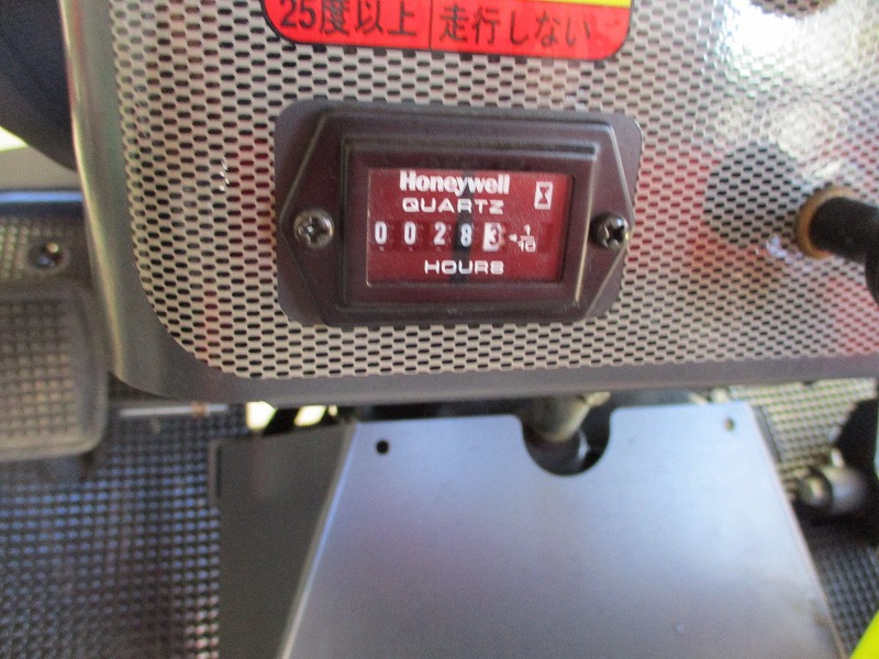 中古乗用草刈機    4WD