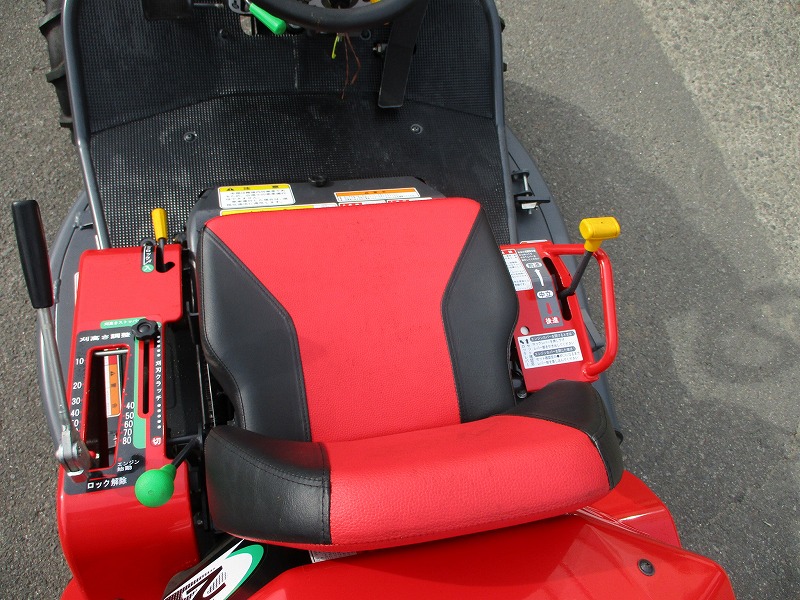 中古乗用草刈機