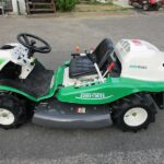 中古乗用草刈機