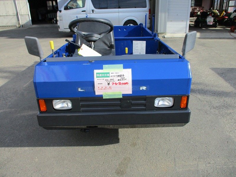 乗用運搬車
