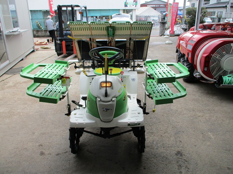 中古乗用田植機