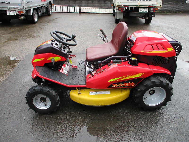 中古乗用草刈機