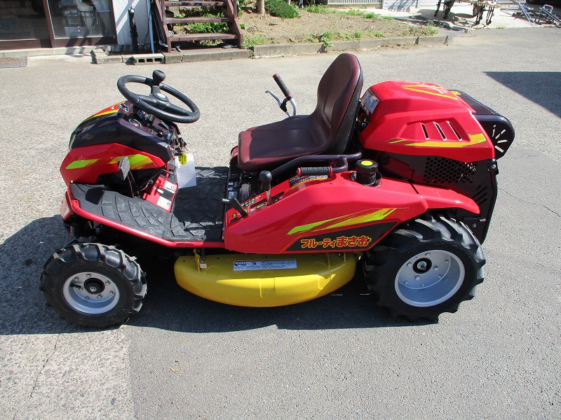 中古乗用草刈機